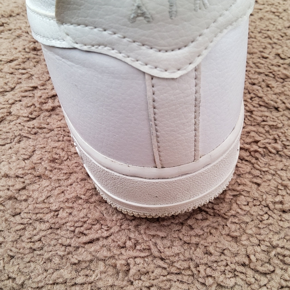 🔥Nike Air Force 1 '07 Mens White Sneakers Size 7.5🔥 - Picture 11 of 16